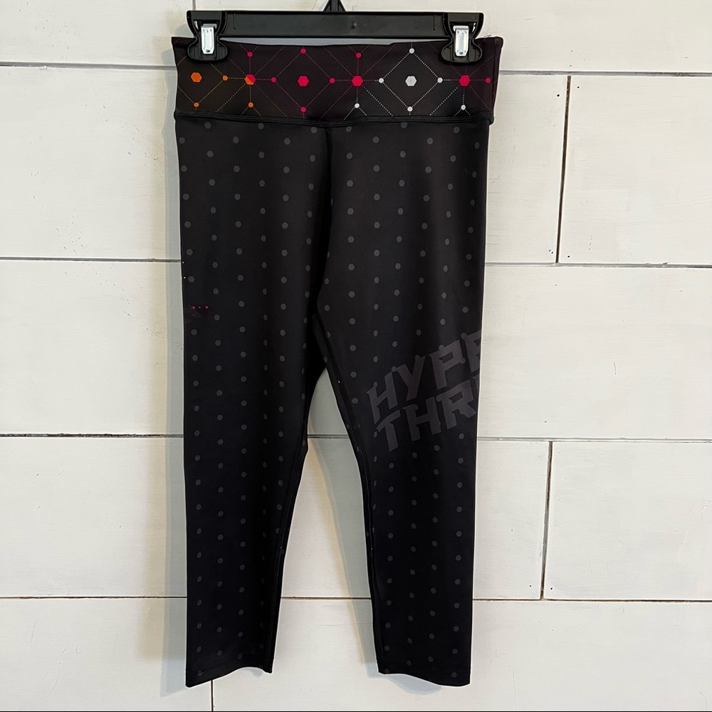 Hyperthreads Athletic Capri. Size Medium. In Excellent Condition.